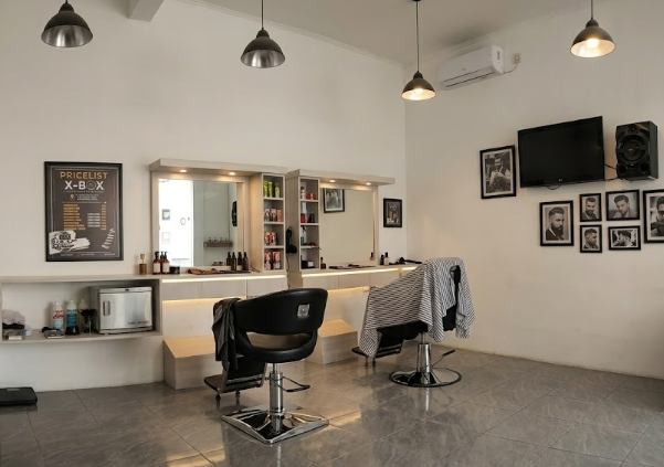 Interior X-BOX Hairstudio